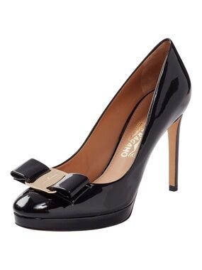 ✨NIB New Authentic Salvatore Ferragamo Osimo Black Patent Leather Pumps Size 9B✨